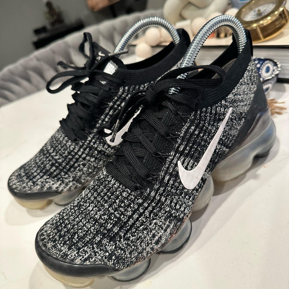 Nike Air Vapormax Flyknit 3 Sneakers Oreo Black Womens 8